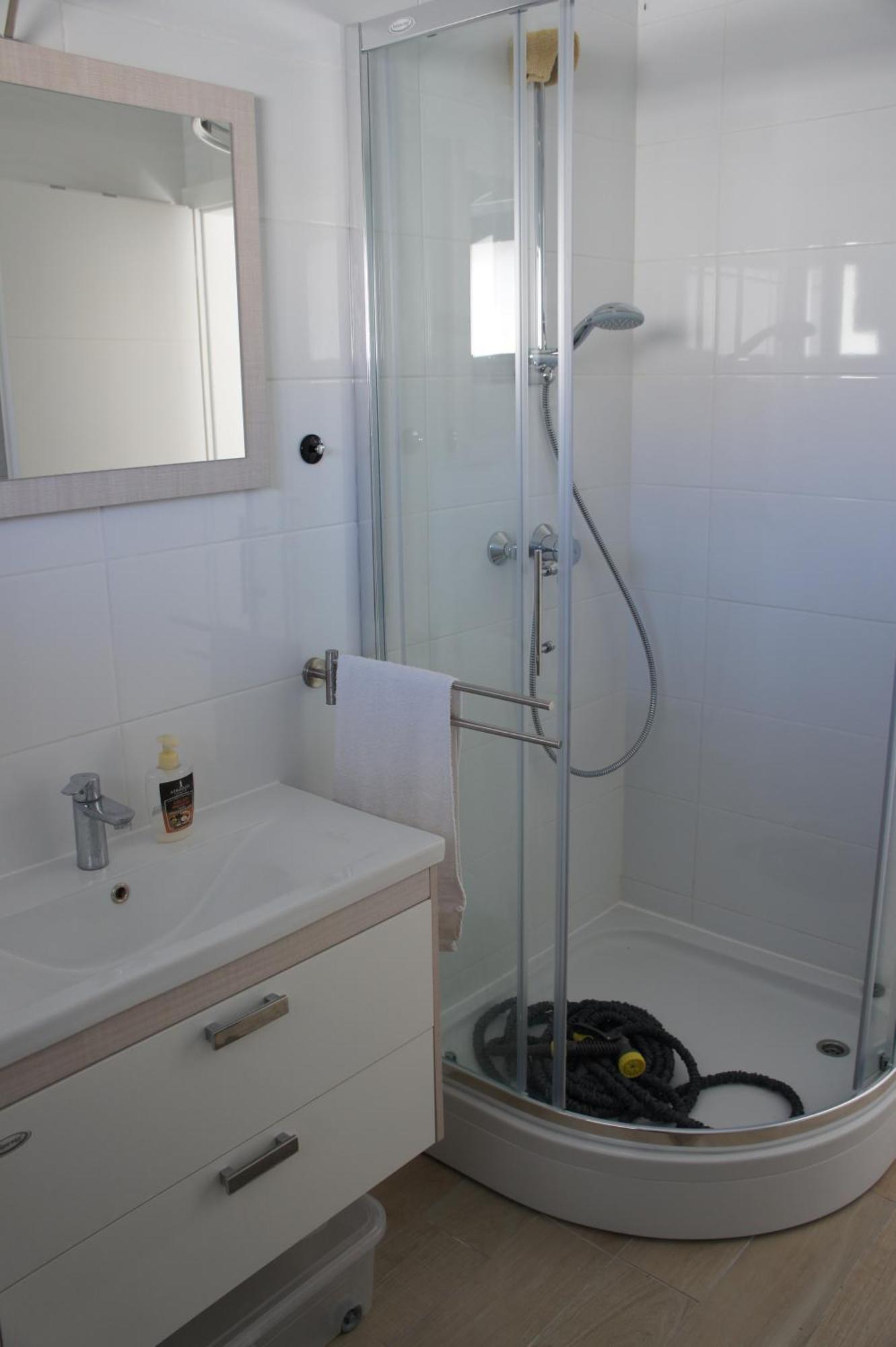 Apartment White فانتاسيسي المظهر الخارجي الصورة