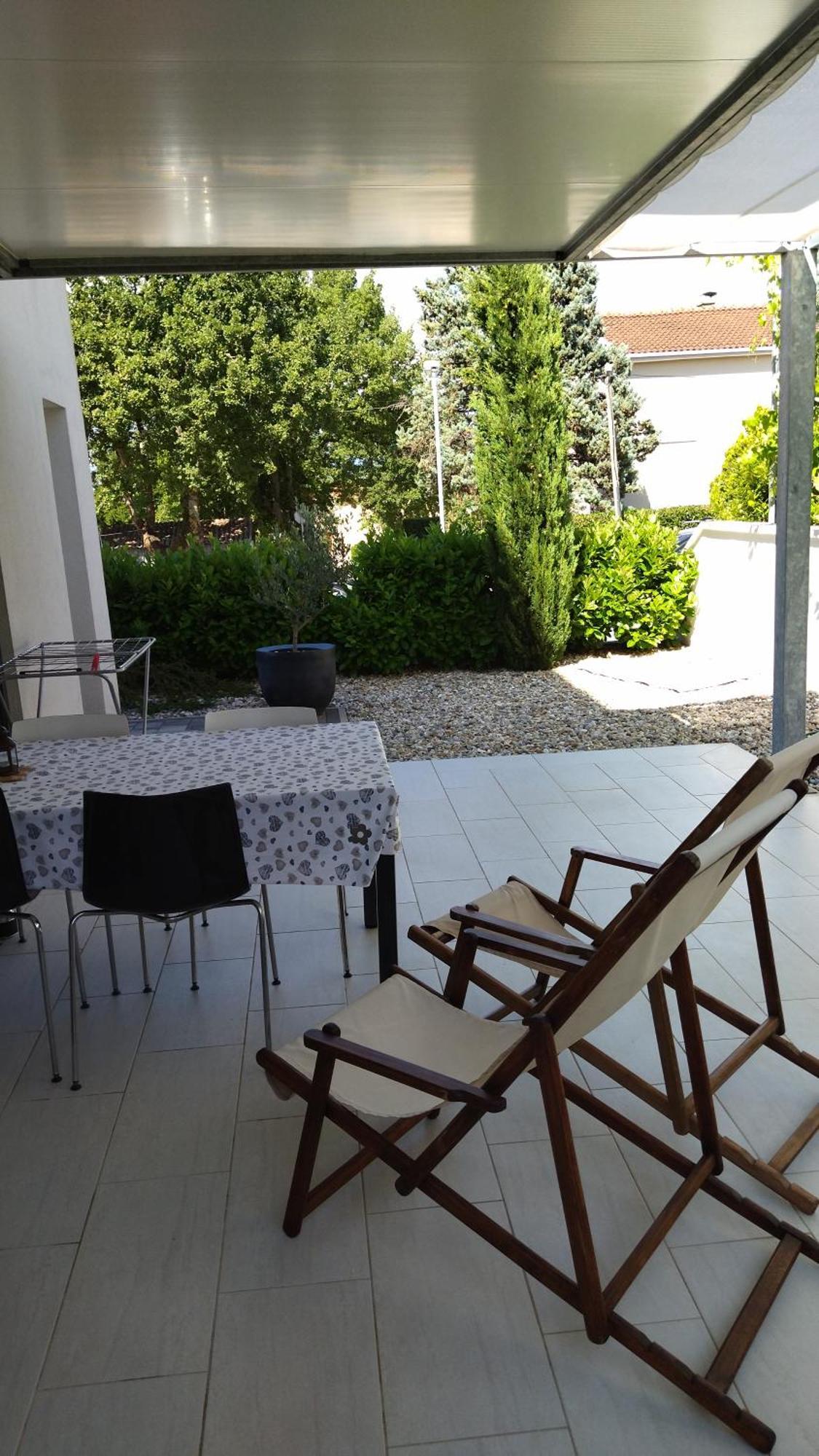 Apartment White فانتاسيسي المظهر الخارجي الصورة